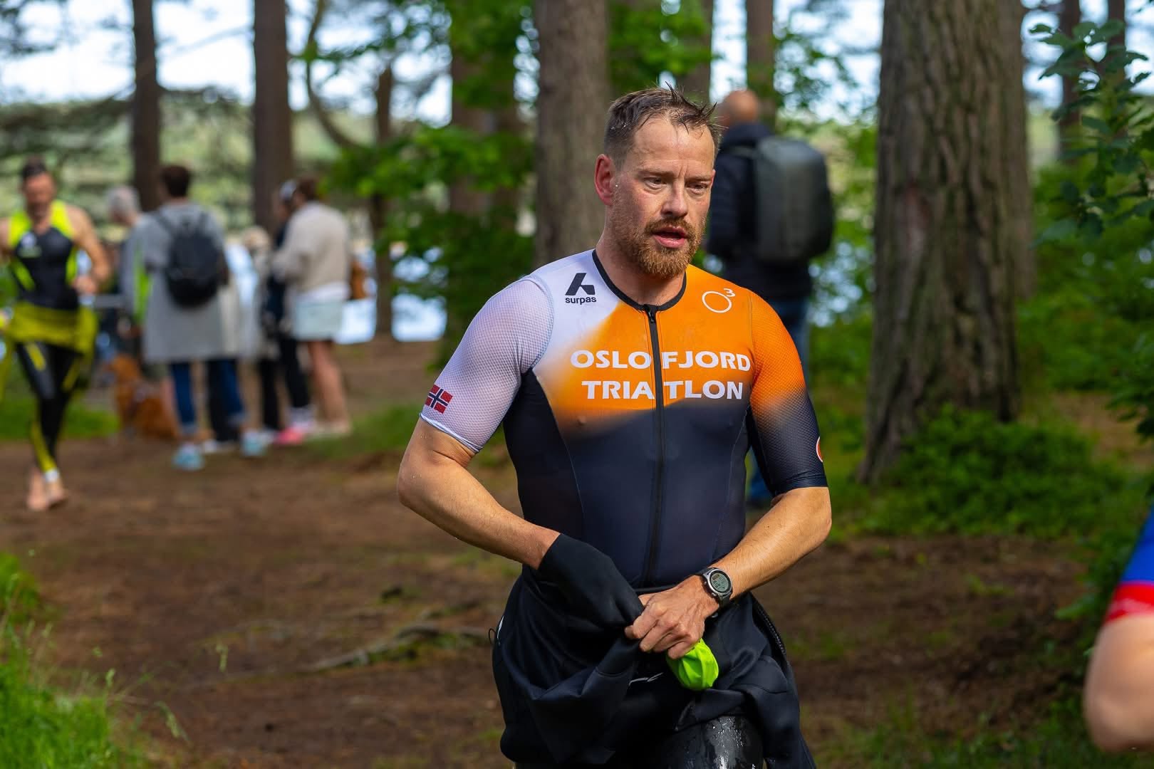 Klubbdrakten til Oslofjord Triatlon